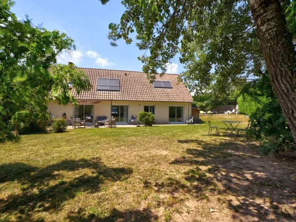 Maison 8 pièces 204 m²