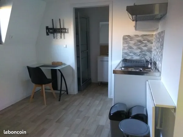Studio meublé LM6