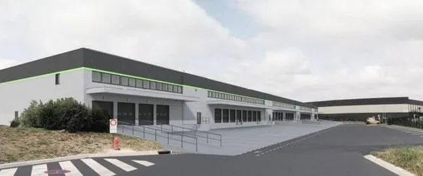 Entrepôt 7648 m²