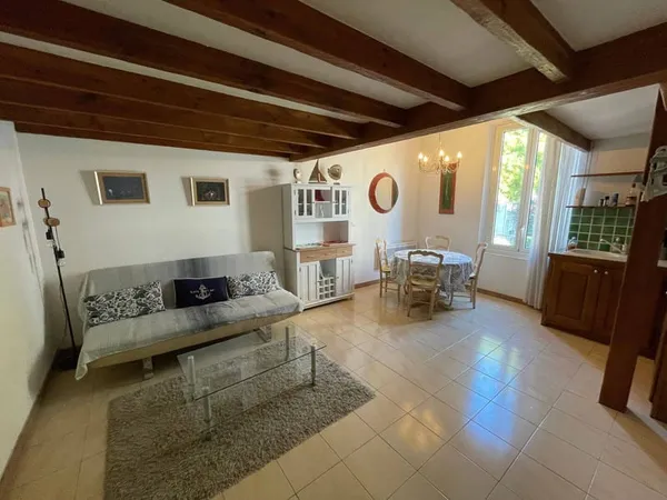 Studio 1 pièce 30 m²