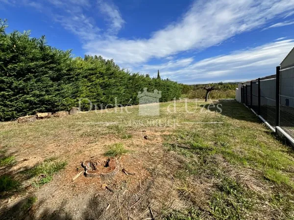 Terrain 451 m²