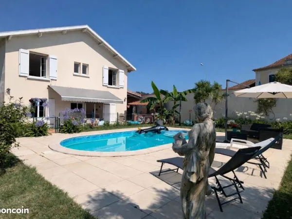 Maison T5 piscine, appentis et atelier proche centre ville