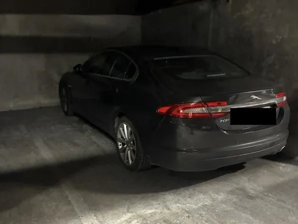 Vends parking - 1 pièce, 1 chambre - Bordeaux 33800