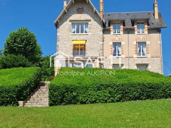 Magnifique villa de caractère, vue sur la Loire.
