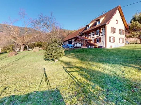 CADRE DE VIE UNIQUE - Maison de 190 m°