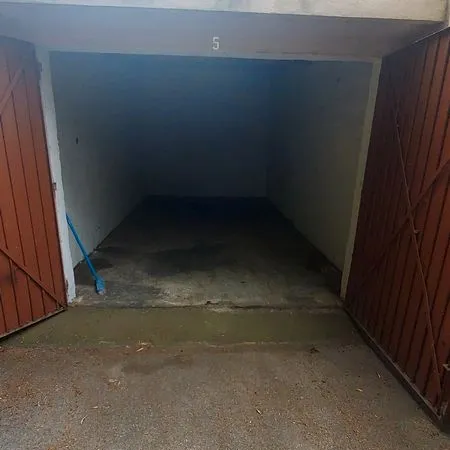 Garage à louer