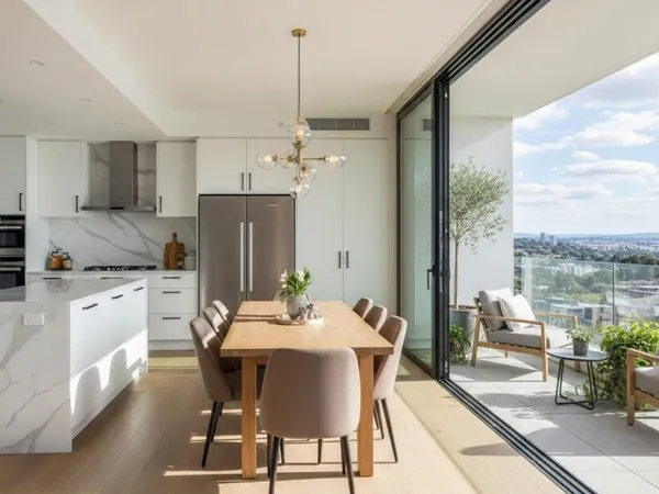 **RARE: 4 PIÈCES AVEC BALCON**
