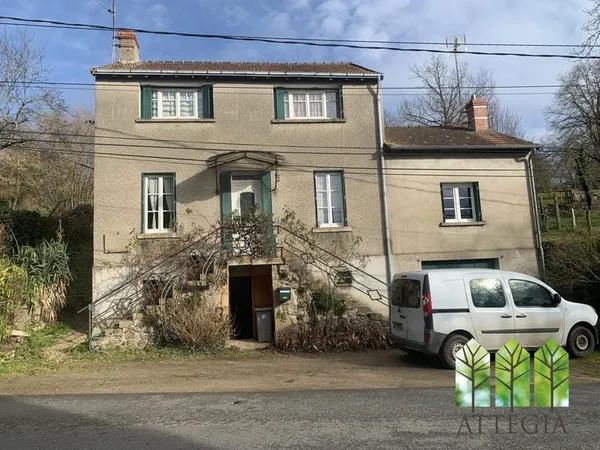 Charmante maison de ville de 2 chambres avec jardin clos, cave e