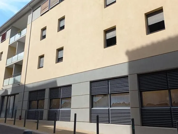 Bureaux de prestiges, centre-ville + garages