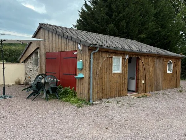 Petite maison à la campagne