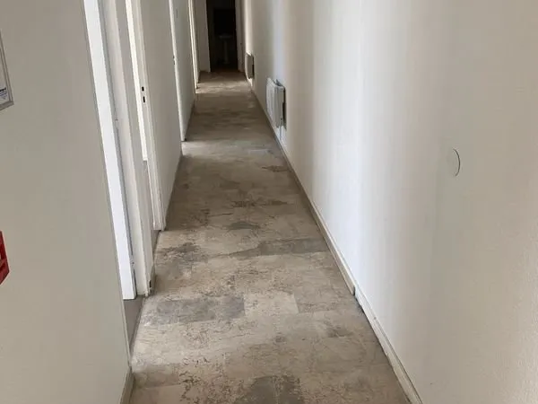 🏢 Bureaux120 m² -