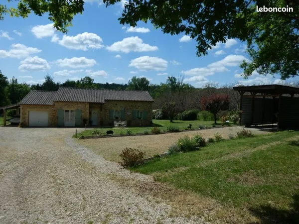 Belle maison individuelle dans le lot 46