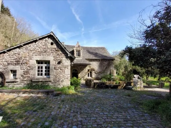 Maison 5 pièces 216 m²