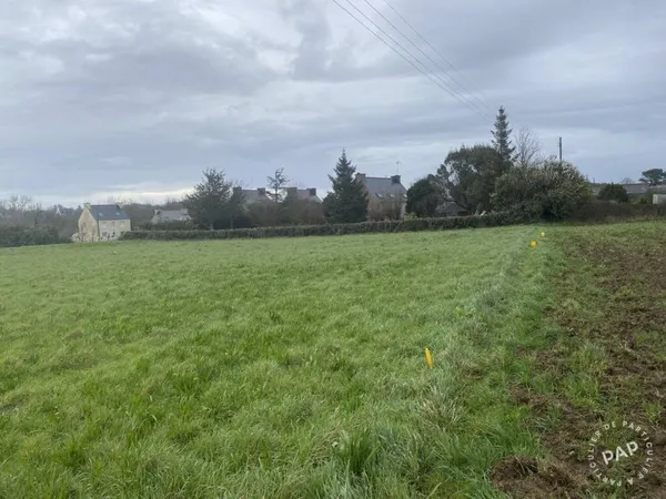 Terrain 572 m²