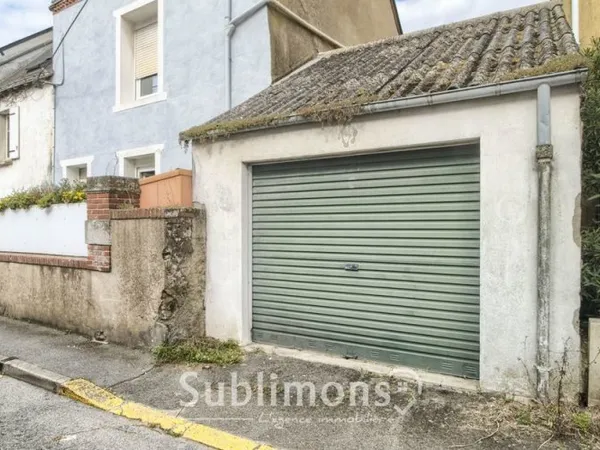Garage de 20 m² à Saint-Nazaire