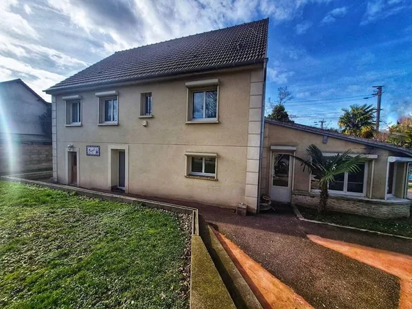 Maison 7 pièces 198 m²