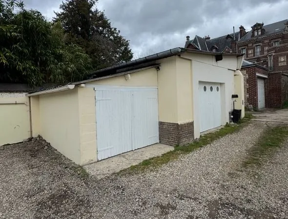 Garage / local d'artisan
