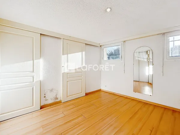 Studio 1 pièce 14 m²