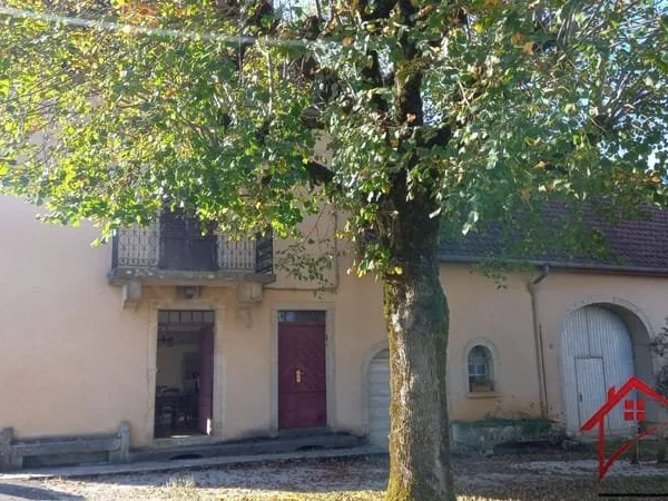 Maison 9 pièces 241 m²