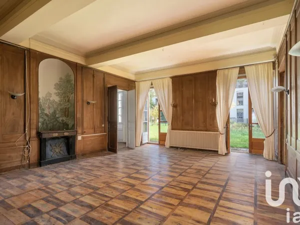 Maison 15 pièces 650 m²