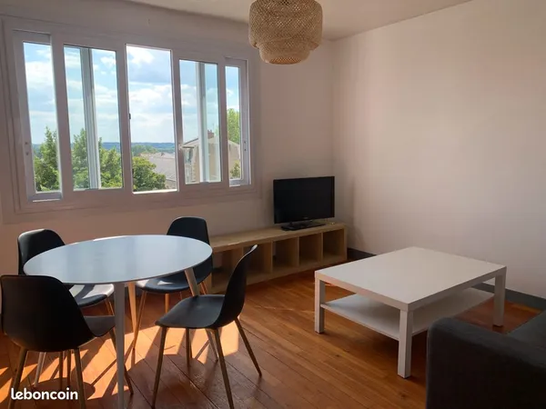 Appartement 2 CH dernier étage