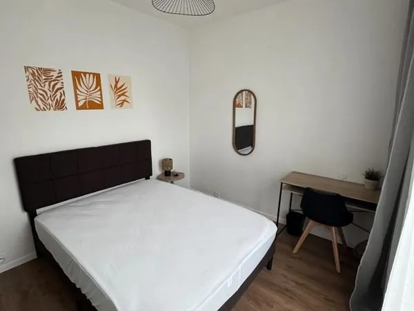 Appartement lumineux T5 en colocation