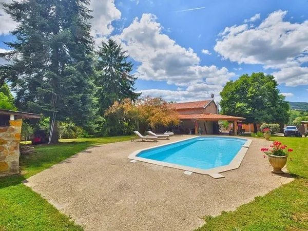 Maison 5 pièces 160 m²