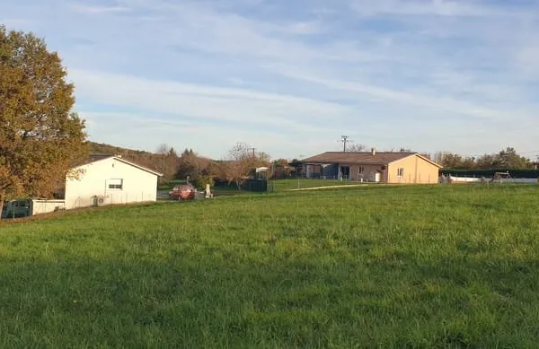 Proche du bourg de Chancelade - Terrain 1350m2