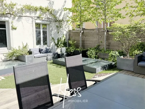 Loft duplex avec terrasse de 77m2 et 2p attenant !