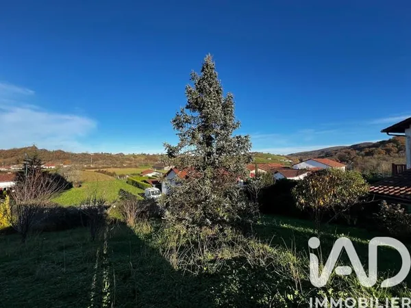 Terrain 600 m²