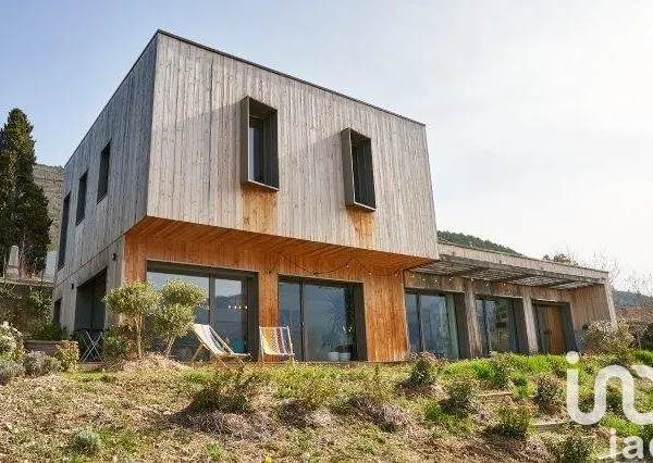 Maison 7 pièces 137 m²