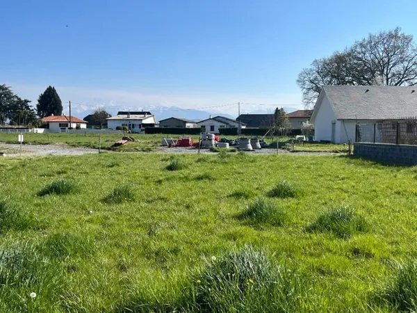 Terrain 546 m²
