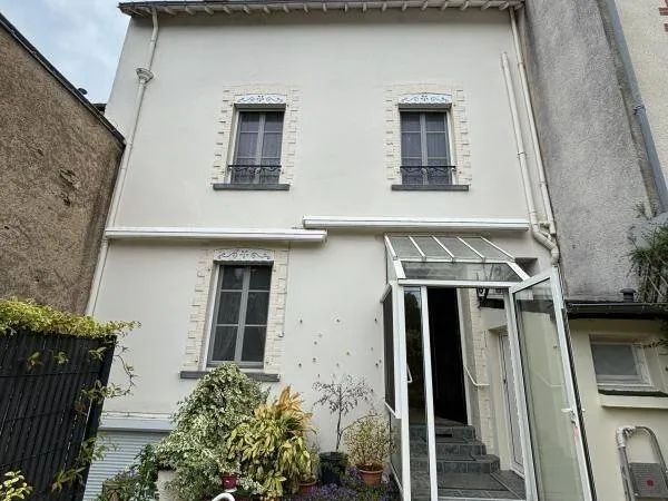 Maison de ville 3 pièces 143 m²