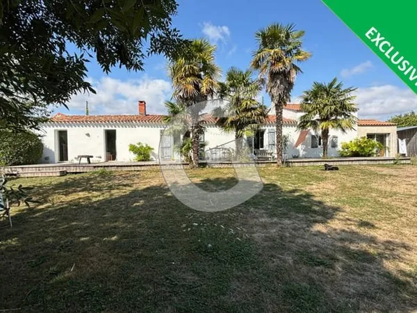 MAISON- 7 PIECES- 219M²- A VENDRE- LONGEVILLE SUR MER