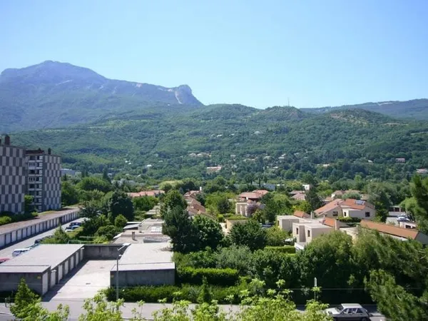 Appartement Location Seyssinet-Pariset 4p 85m² 1043€