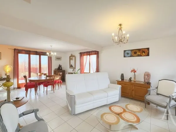 Maison 7 pièces 144 m²