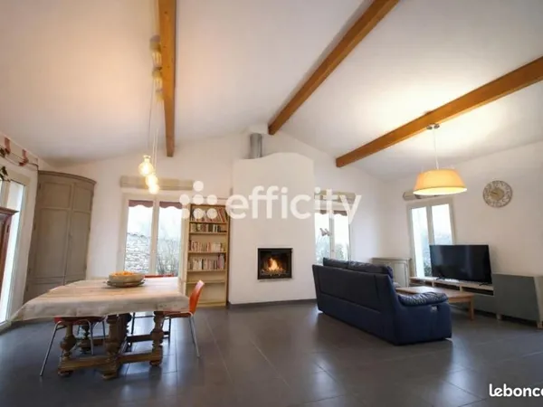 Villa 8 pièces 146 m²