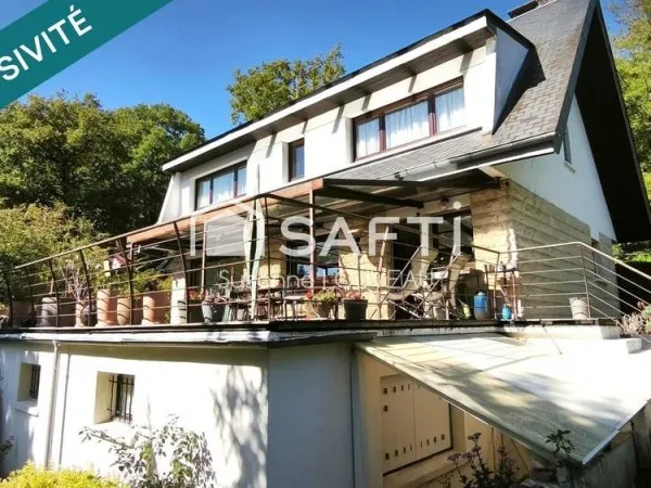 Maison 7 pièces 210 m²