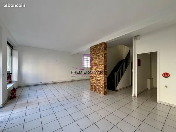 Local commercial 228 m² Sartrouville