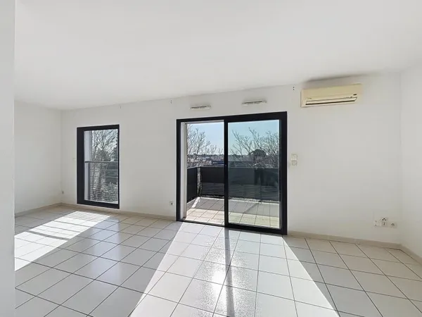 Appartement lumineux avec double extérieur et garage - Résidence sécurisée à BézierS