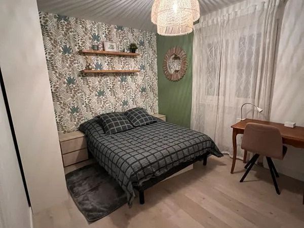 Chambre à louer dans maison