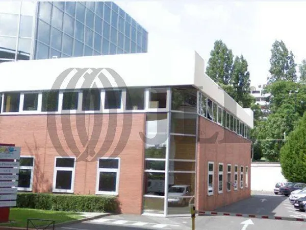 Bureaux 2240 m²