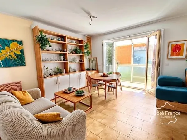 Appartement T3 - 59 m2 + loggia - 2 Chambres - Vue dégagée