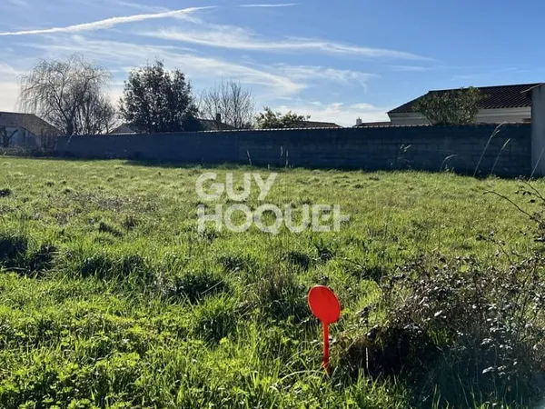 Terrain proche commerce St Hilaire de Riez