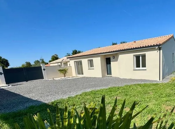 Maison Angouleme 5 pièce(s) 108 m2