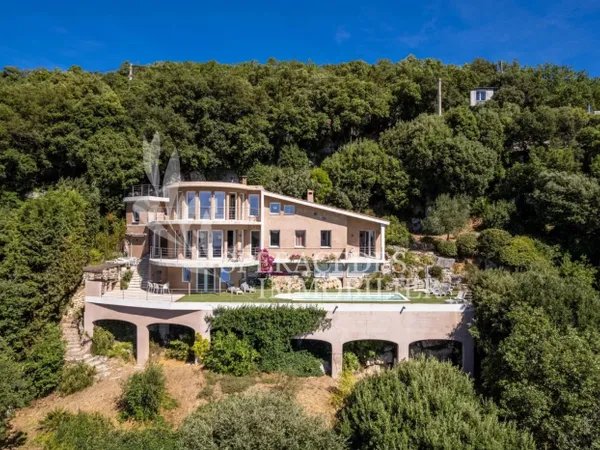 Proche Cabris - Villa d'architecte vue panoramique mer