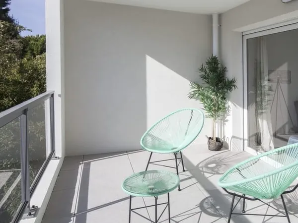 Opportunité Type 2 plein Sud avec terrasse à 10 minutes du centre historique