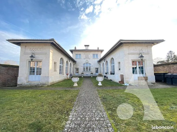 Immeuble 18 pièces 407 m²