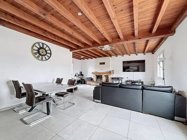 Maison 5 pièces 145 m²