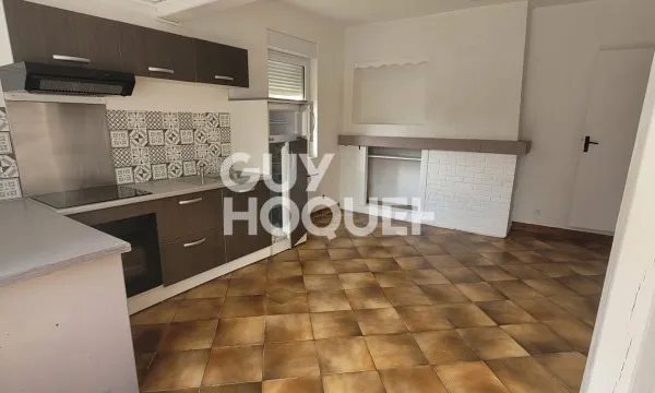 LOCATION : maison 2 pièces (48 m²) à SOMAIN